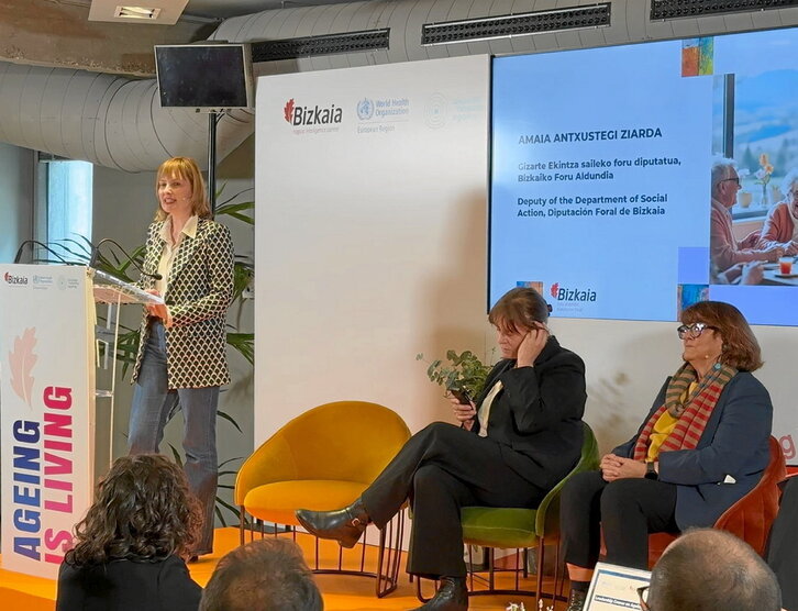 La diputada foral de Acción Social de Bizkaia, Amaia Antxustegi, durante su intervención en el curso.