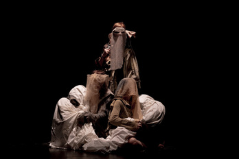 Antzezlanaren eszena bat.