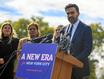 Zohran Mamdani, durante un mitin de su campaña, en la que anunciaba una nueva era para Nueva York.
