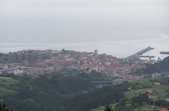 Vista de Bermeo desde Sollube.