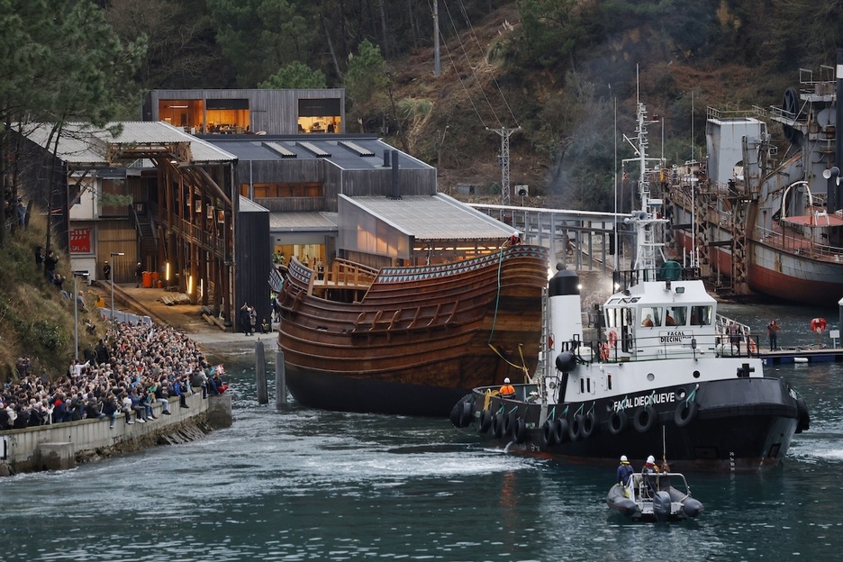 La nao San Juan tras su botadura en Pasaia. La nao San Juan tras su botadura en Pasaia.