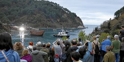Diferentes momentos del acto institucional y la posterior botadura de la nao San Juan.