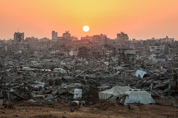 Atardecer en Jabalia, en el norte de Gaza.