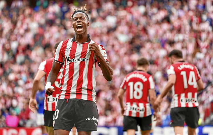 Nico Williams celebra su tanto ante el Oviedo en San Mamés.
