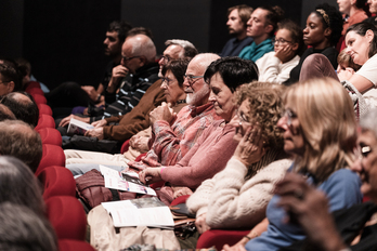 Bertsozaleak adi Bidarteko saioan. Lapurdiko herrian izan zuen bere lehen geldiunea Xilaba txapelketak.