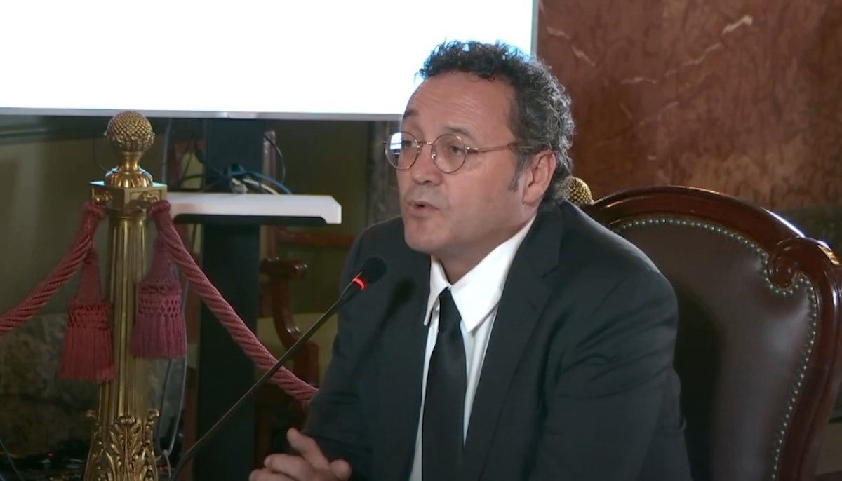 El fiscal general del Estado afirma que no se le informó de la oferta de González Amador