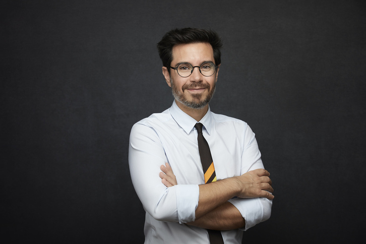 Toni Aira publica ‘Mitólogos. El arte de seducir a las masas’.