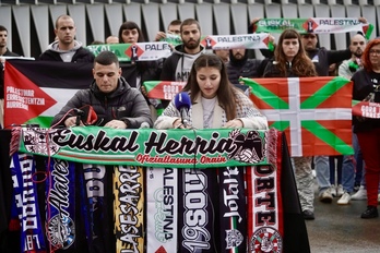 Comparecencia para presentar la kalejira que partirá del Arenal a las 18.30.