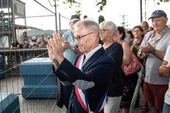 Kotte Ezenarro Avenida pasabidearen irekitzea galdetzeko elkarretaratze batean.