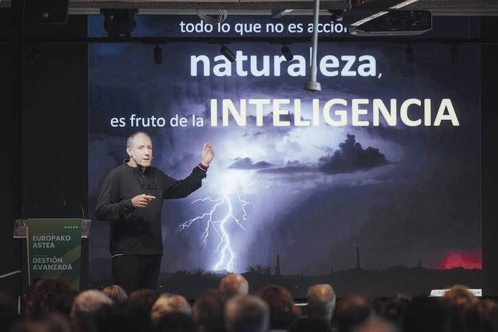 Javier Martínez Aldanondo, en el acto inaugural.