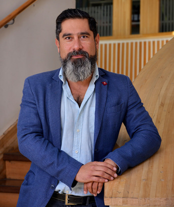 El politólogo y abogado Cristóbal Bellolio analiza la primera vuelta de las elecciones presidenciales de este domingo en Chile.