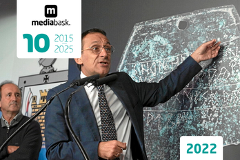 Des dizaines de personnes ont assisté à la conférence de presse à Aranguren.