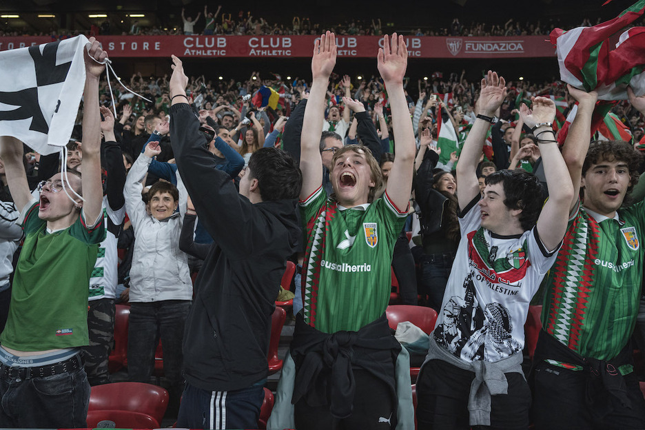 Zaleen gozamena harmailan.