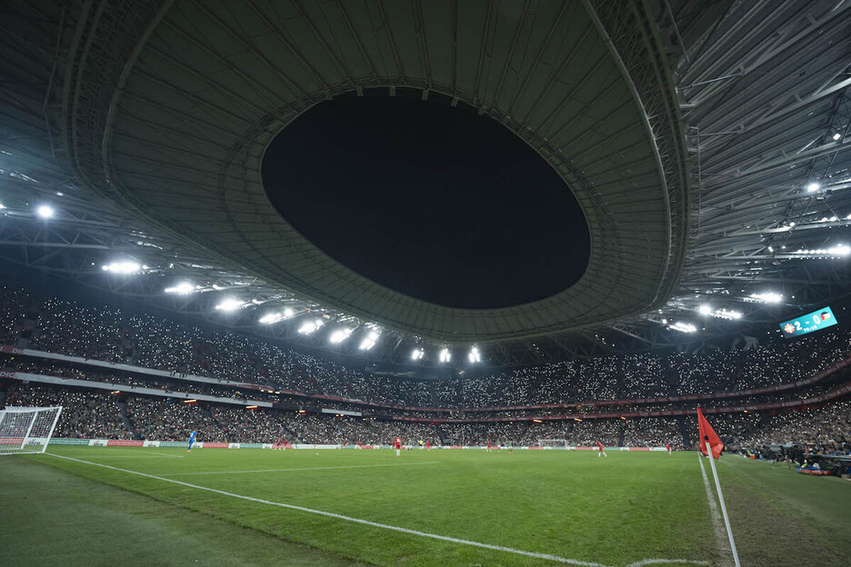 51.396 pertsona batu dira San Mamesen.