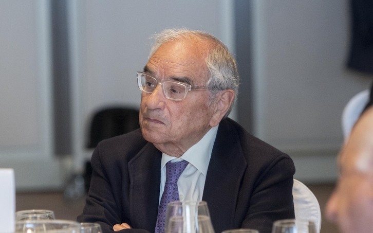 Martín Villa declarará en relación a la querella por la muerte de Teófilo del Valle el 4 de febrero.