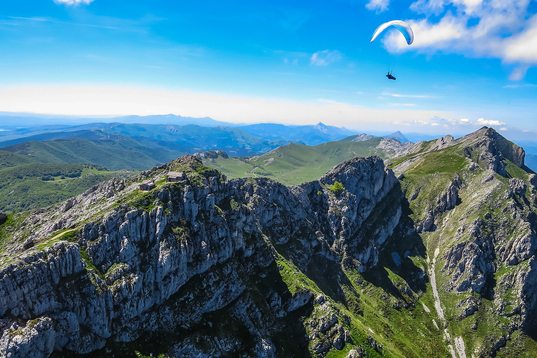 Iñigo Gabiria, Aizkorriren iparraldera hegan.