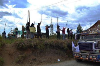 Nekazari kolonbiarrak, Smurfiten aurka