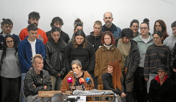 Musikariak Palestinarekin taldeak Iruñean egindako agerraldian.