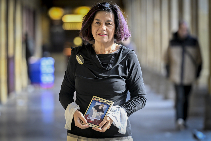 Miren Billelabeitia, liburuaren aurkezpenean.