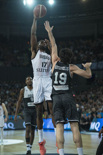 Marvin Jones ganó la FIBA Europe Cup con Bilbao basket y hoy juega con el PAOK Salónica.