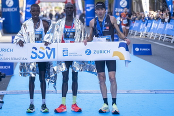 Foto de los ganadores de la edición de 2023 de la Maratón de Donostia.
