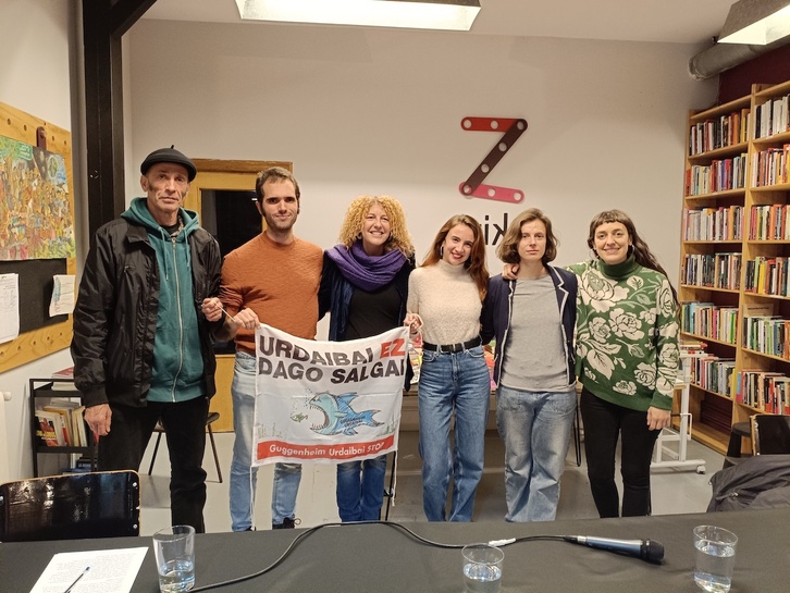 Presentación del manifiesto ‘No en nuestro nombre’ y de ‘Urdaibaiko sakrifizio’, en Zirika! herri gunea.