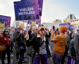 Manifestación por el 8 de Marzo en París.