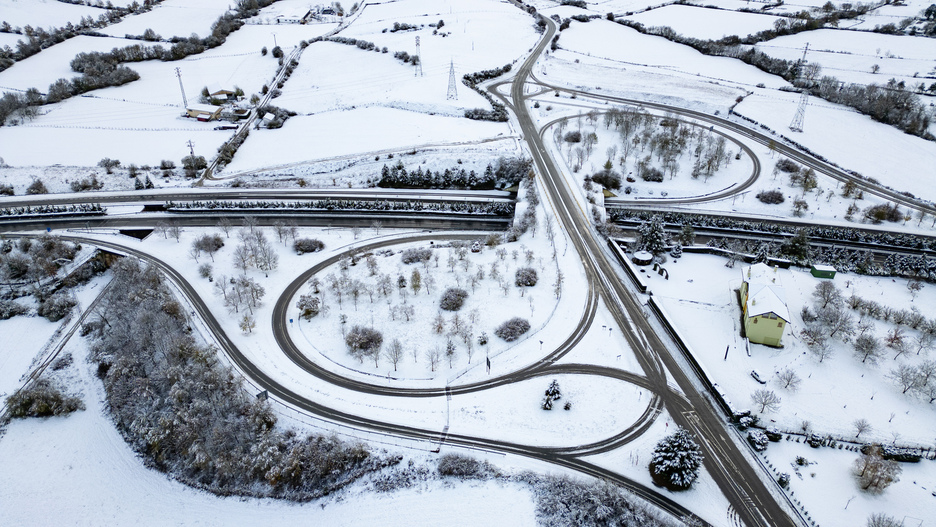 Las carreteras de Sakana, muy afectadas.