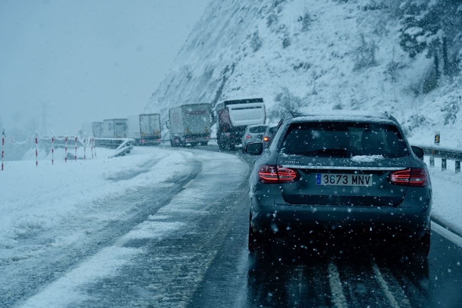 Problemas en Etzegarate, aunque más aún en la A-15.