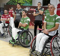 Euskal Selekzioko kirolarien aurkezpena.