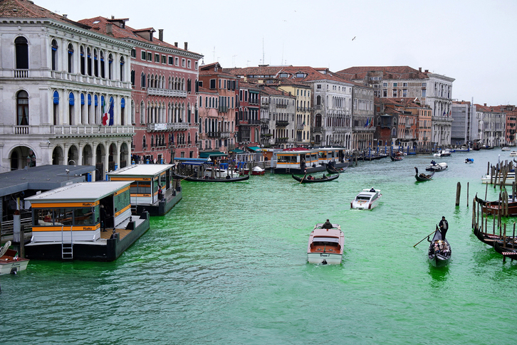El Canal de Venecia, verde.