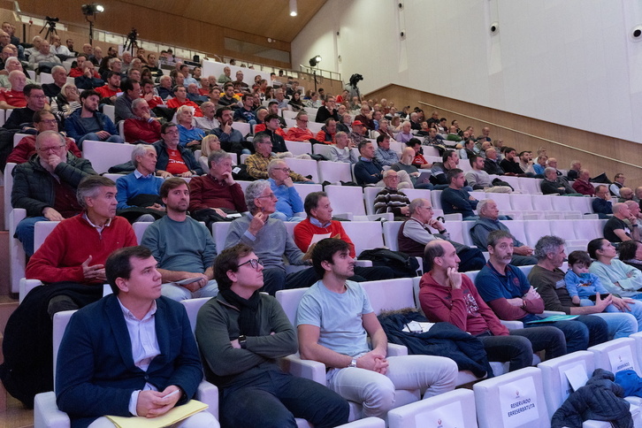 Imagen de una anterior asamblea de los socios compromisarios rojillos.