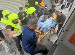 Israelek atzo bost pertsona hil zituen Beiruten bonbardaketa batean.