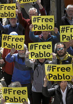 Acto a favor de González en Nabarniz.