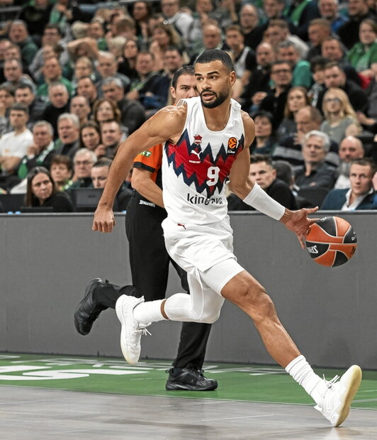 Luwawu-Cabarrot oso bakarrik geratu zen.