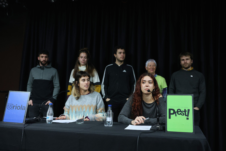 Uriola eta Prest! hedabideen ordezkariek emandako prentsaurrekoa, Bilboko Kafe Antzokian.