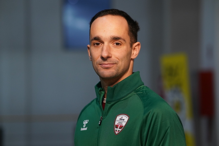 Iñaki Urrutia, Nazioen Ligarako Euskal Selekzioak egin zuen aurkezpenean.