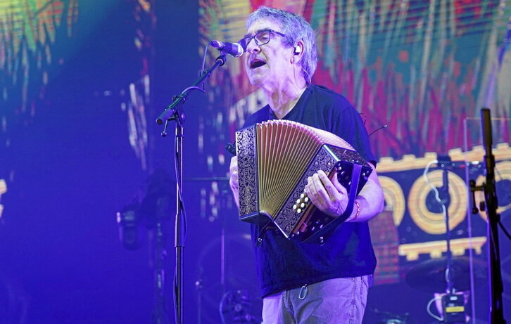 Josu Zabala, taldeak 2022an Barakaldoko BECen emandako kontzertuan.