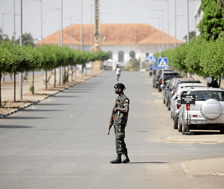 Un soldado, cerca del Palacio Presidencial.