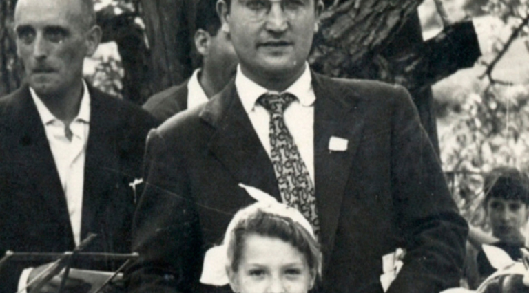 Norbert Tauer eta Gabriel Aresti Loramendiren omenaldian, Arrasateko Bedoña auzoan, 1959ean.