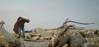 Masafer Yattako herria erabat suntsiturik.