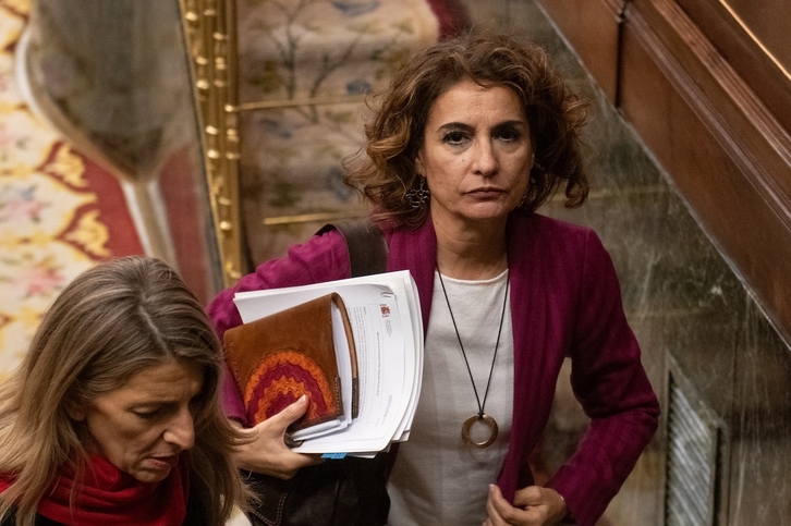 La vicepresidenta y titular de Hacienda, María Jesús Montero, con cara de pocos amigos este jueves en el Congreso.