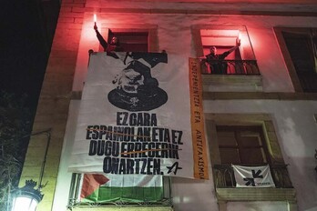 Palestina italean geratu da Gernikan espainiar erregearen bisitagatik eta baita kantxan ere.