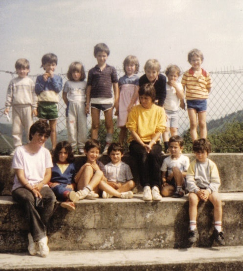 1980ko gela argazkia. 1980ko gela argazkia.