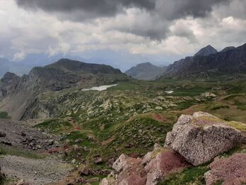 Pirinioetako hirumilakoen zerrenda aldaketak izan ari da.