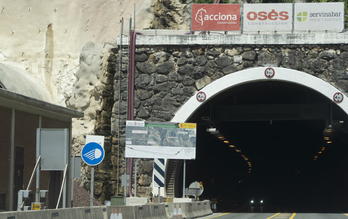Entrada a uno de los túneles de Belate.