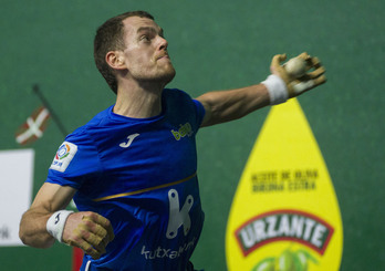 Unai Lasok era guztietako tantoak egin ditu Lizarran.