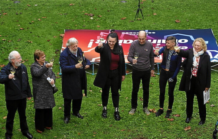 Ane Elordi, Korrikaren egungo arduradunak, topa egin zuen lehen Korrikako protagonistekin.