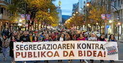 Salida de la cabeza de la marcha.