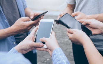 Australiako gazteek ezin izango dute sare sozialak erabili.